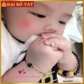 Vòng Chỉ Ngũ Sắc Trầm Hương Cho Bé