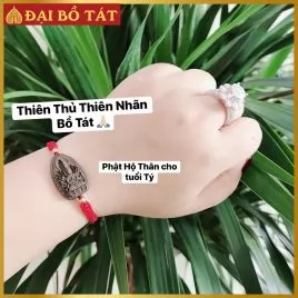 Vòng Chỉ Đỏ Tết Mặt Phật Bản Mệnh Tuổi Tý